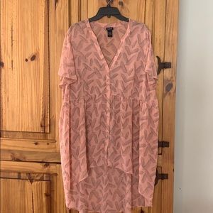 Torrid hi-low tunic top